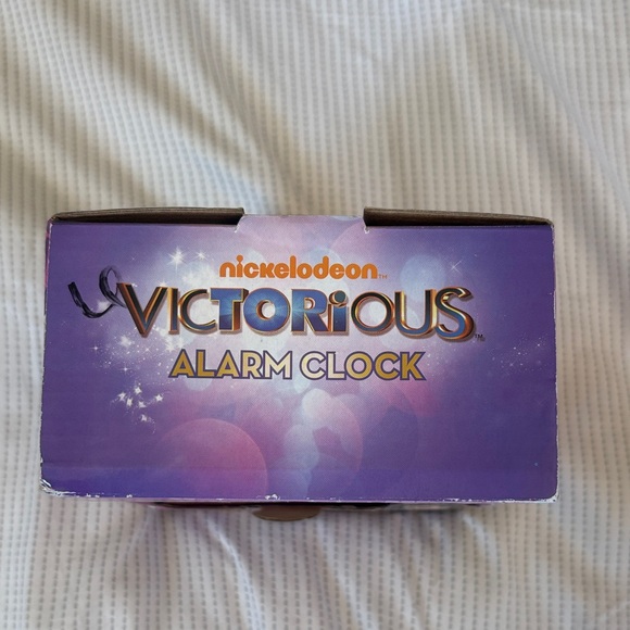 Nickelodeon Victorious Purple Alarm Clock 2012 - Picture 6 of 6